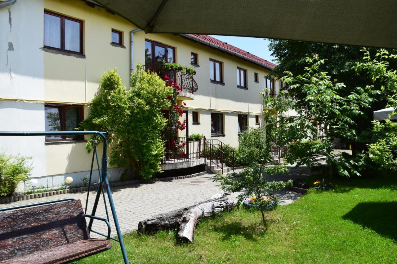 Pension Greenhouse Sibiu Buitenkant foto